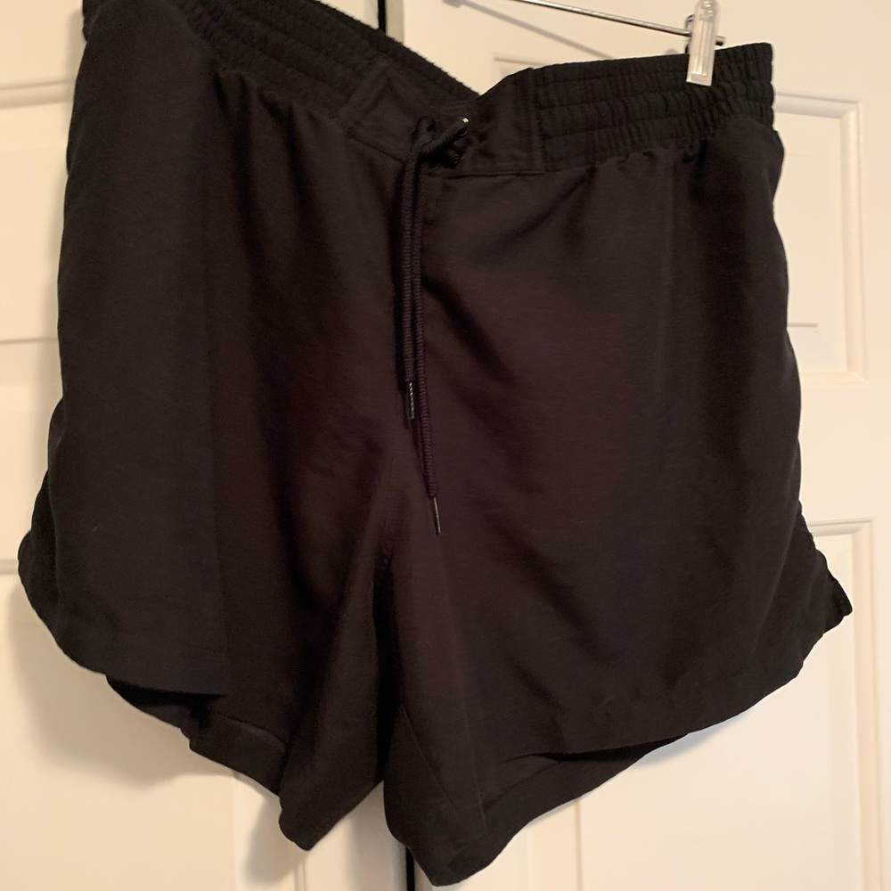 Women’s swim shorts. Size 16/18W Exc cond